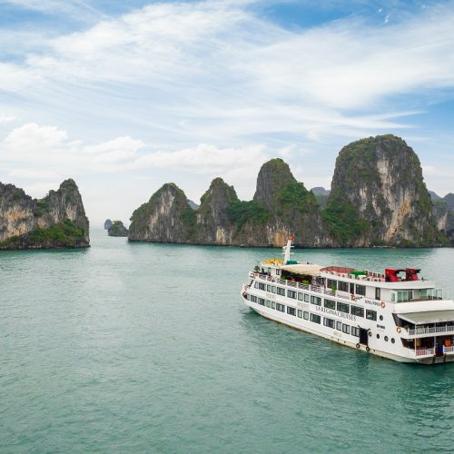 Bai Tu Long Bay | La Regina Royal Cruise | 2D1N – TA007