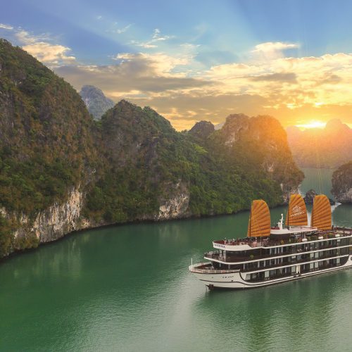Lan Ha Bay | La Regina Legend Cruise | Off The Beaten Path 2D1N-TA005